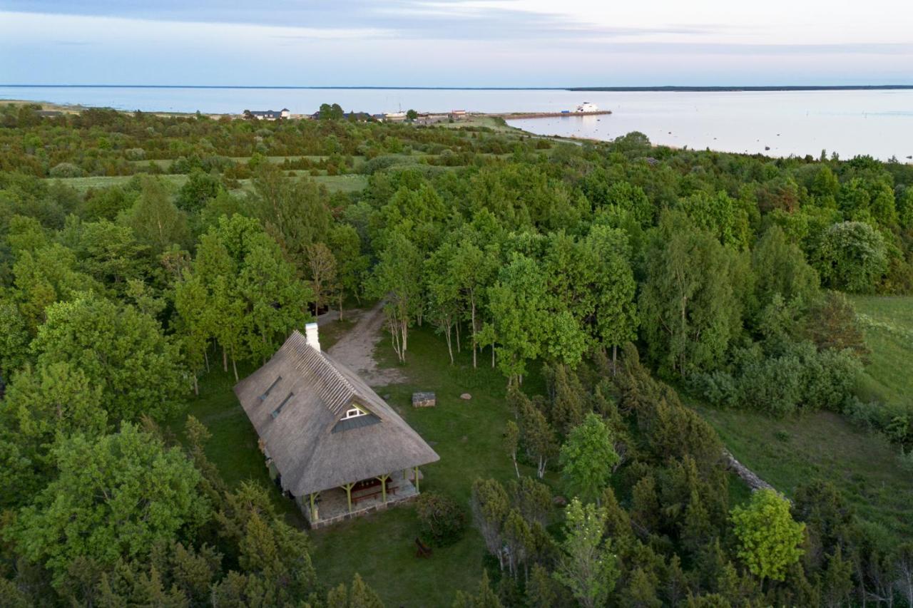 Вилла Kernuti House Emmaste Экстерьер фото